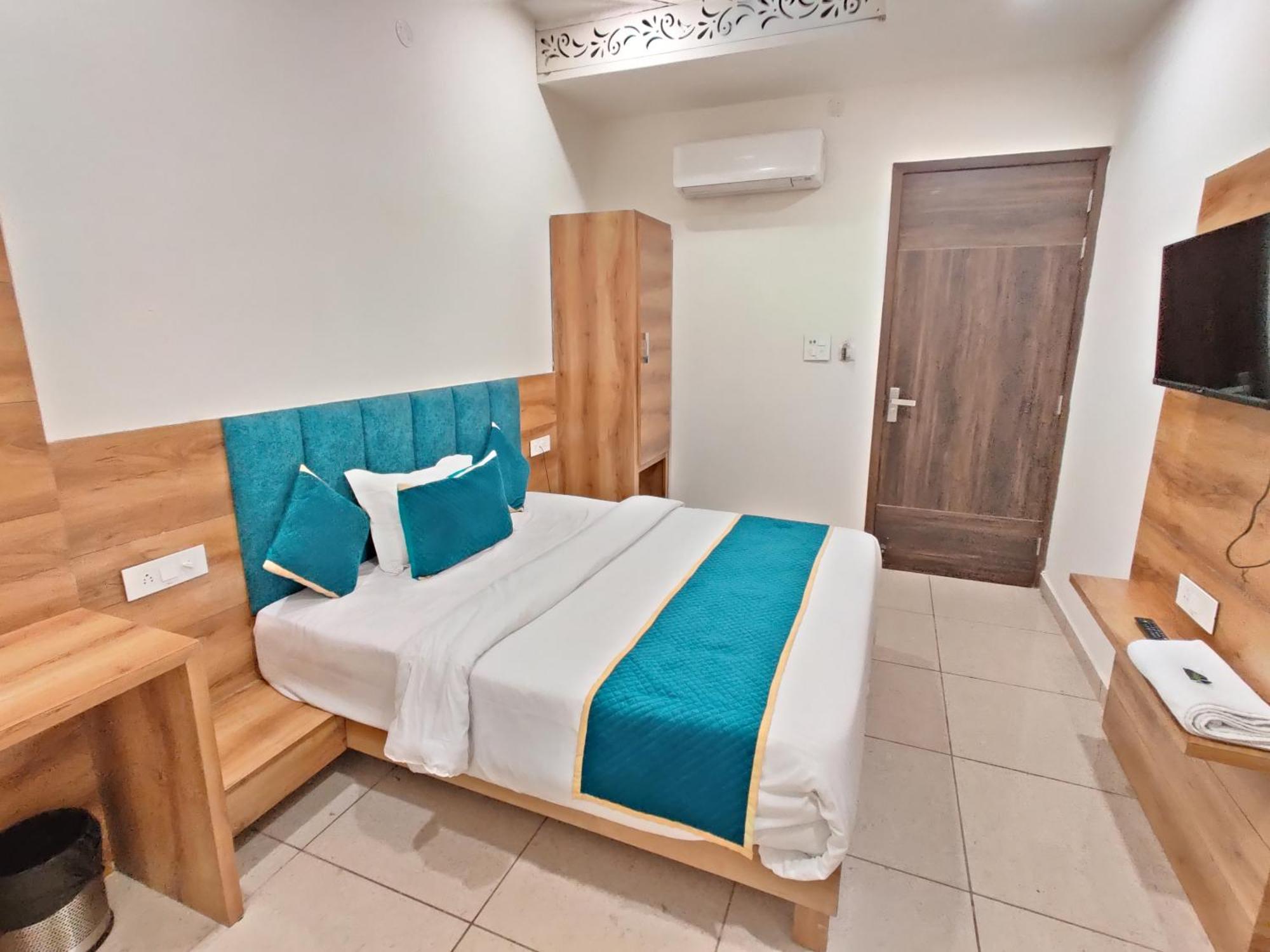 Hotel D S Inn Amritsar Ngoại thất bức ảnh