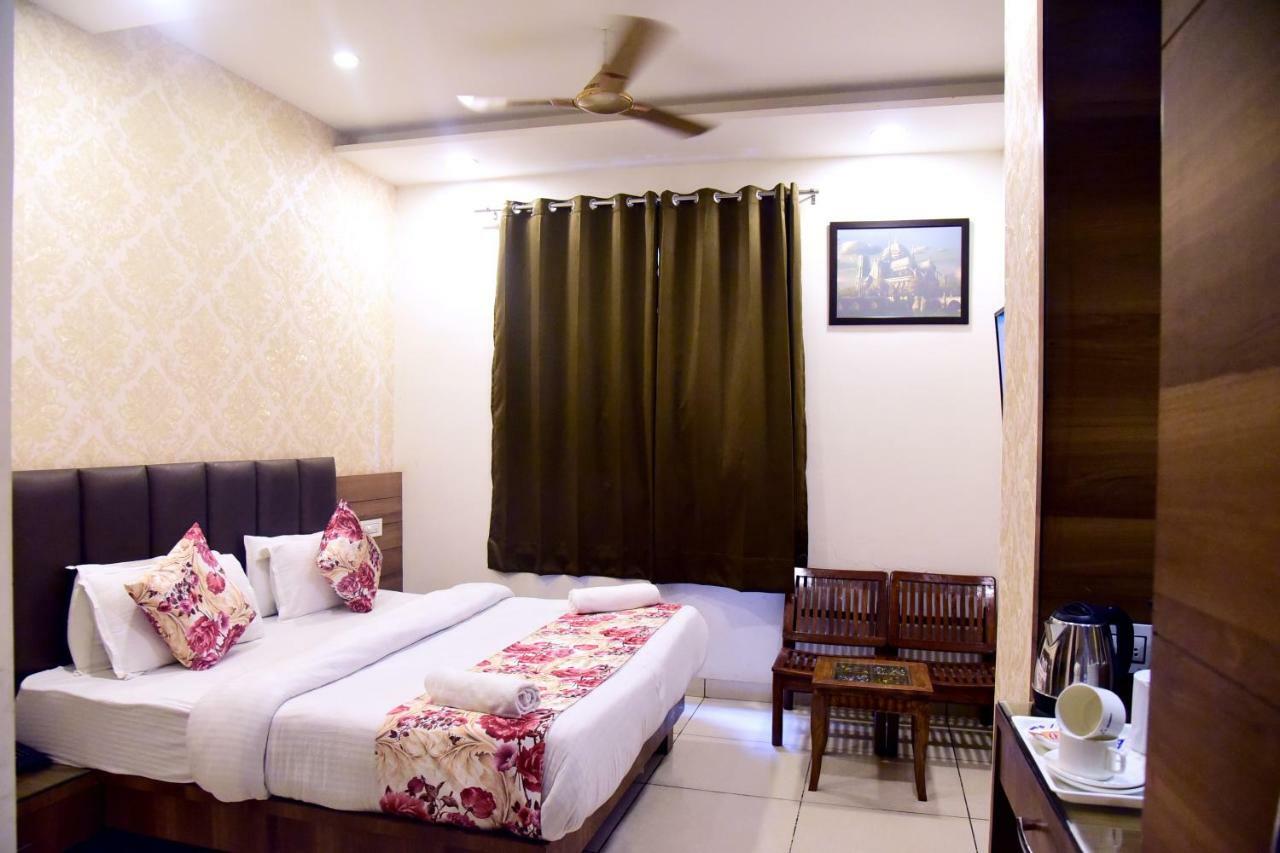 Hotel D S Inn Amritsar Ngoại thất bức ảnh
