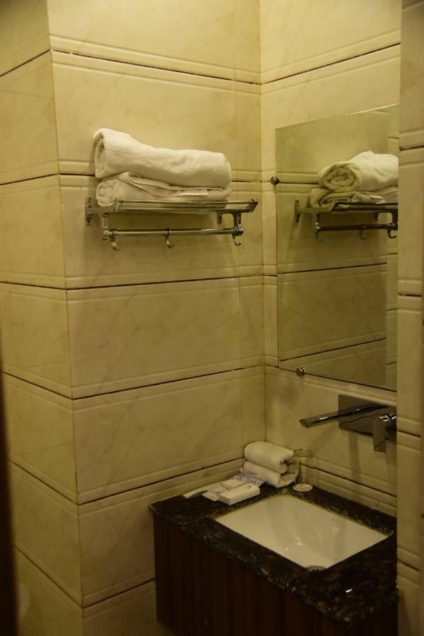 Hotel D S Inn Amritsar Ngoại thất bức ảnh