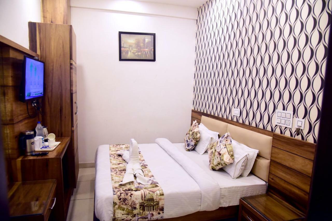 Hotel D S Inn Amritsar Ngoại thất bức ảnh