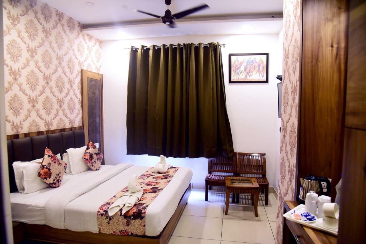 Hotel D S Inn Amritsar Ngoại thất bức ảnh