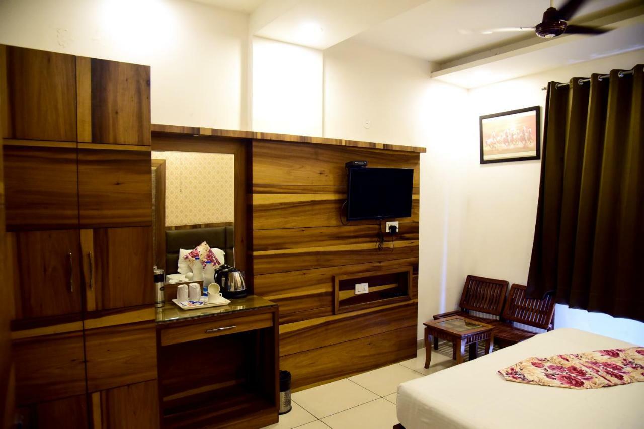Hotel D S Inn Amritsar Ngoại thất bức ảnh