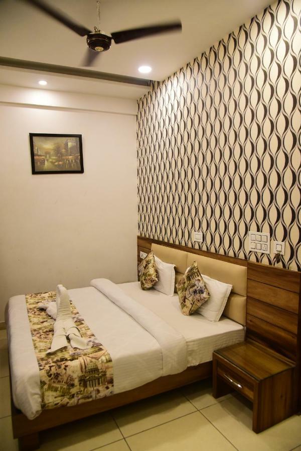 Hotel D S Inn Amritsar Ngoại thất bức ảnh