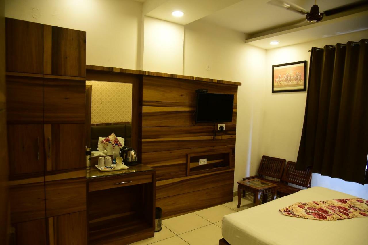 Hotel D S Inn Amritsar Ngoại thất bức ảnh