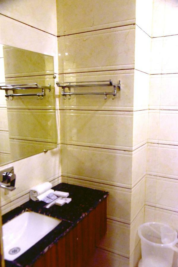 Hotel D S Inn Amritsar Ngoại thất bức ảnh